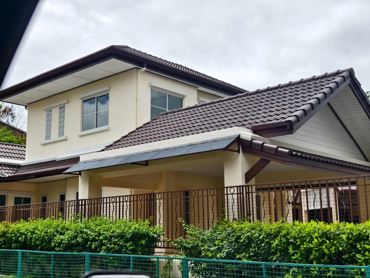 สีหลังคาบ้านสวย