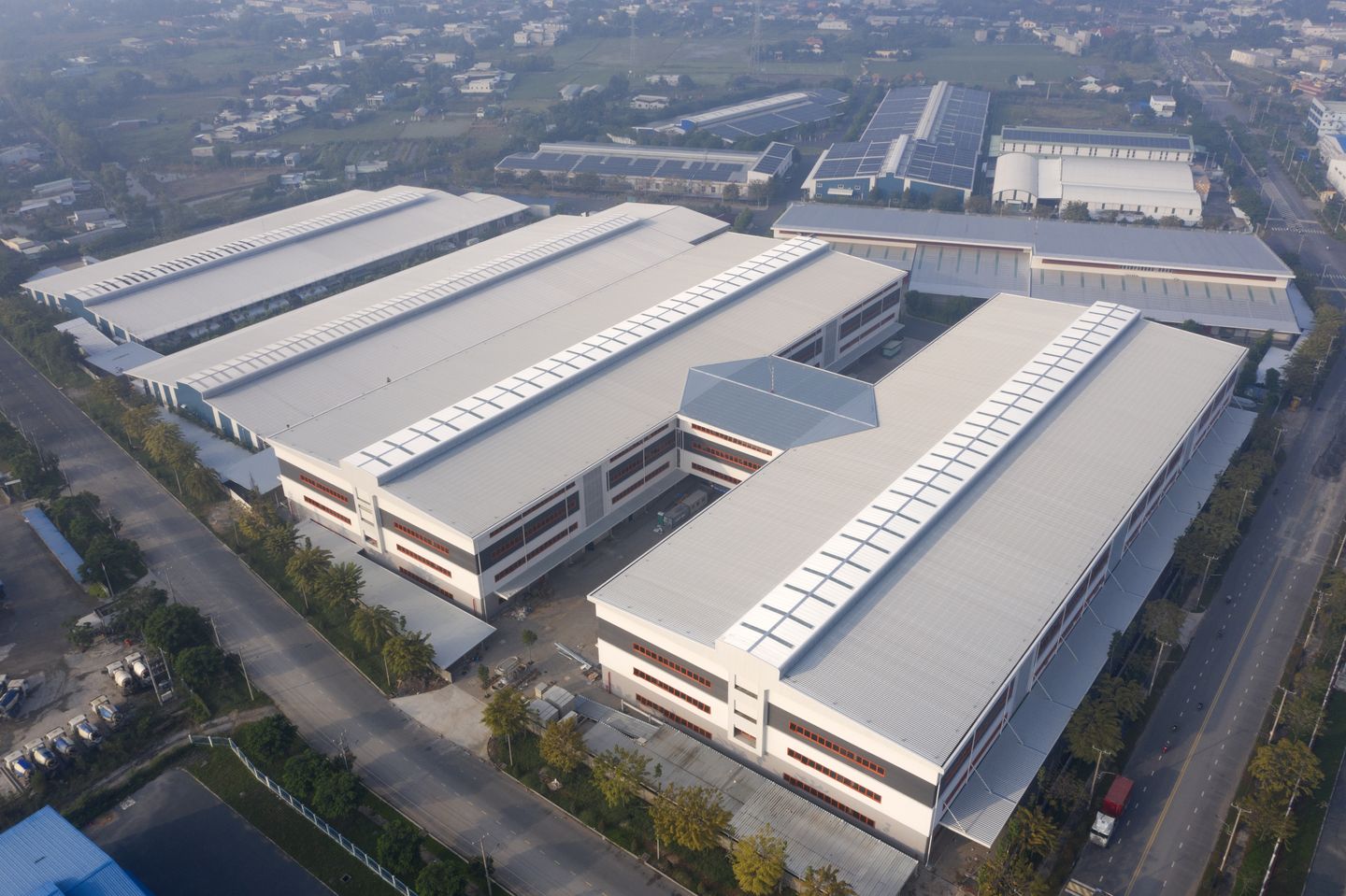 Kizuna 3 - Ready Serviced Factory​