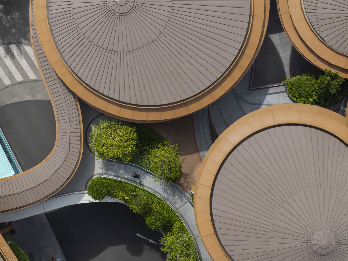 Charn at the Avenue Chaengwattana 