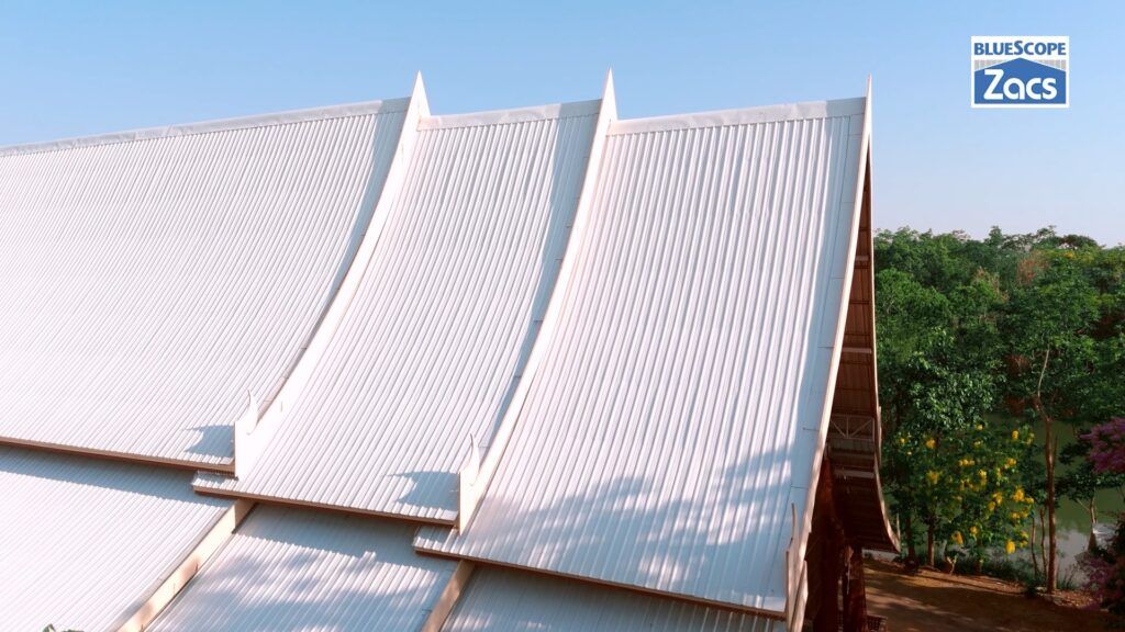 ใช้งานจริงกว่า 12 ปี หลังคาบลูสโคป แซคส์®คูล สียังคงสวยงามตระการตา ไม่เปลี่ยน